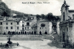 piazza plebiscito ex canapini con la chiesa S.giovanni prima della guerra